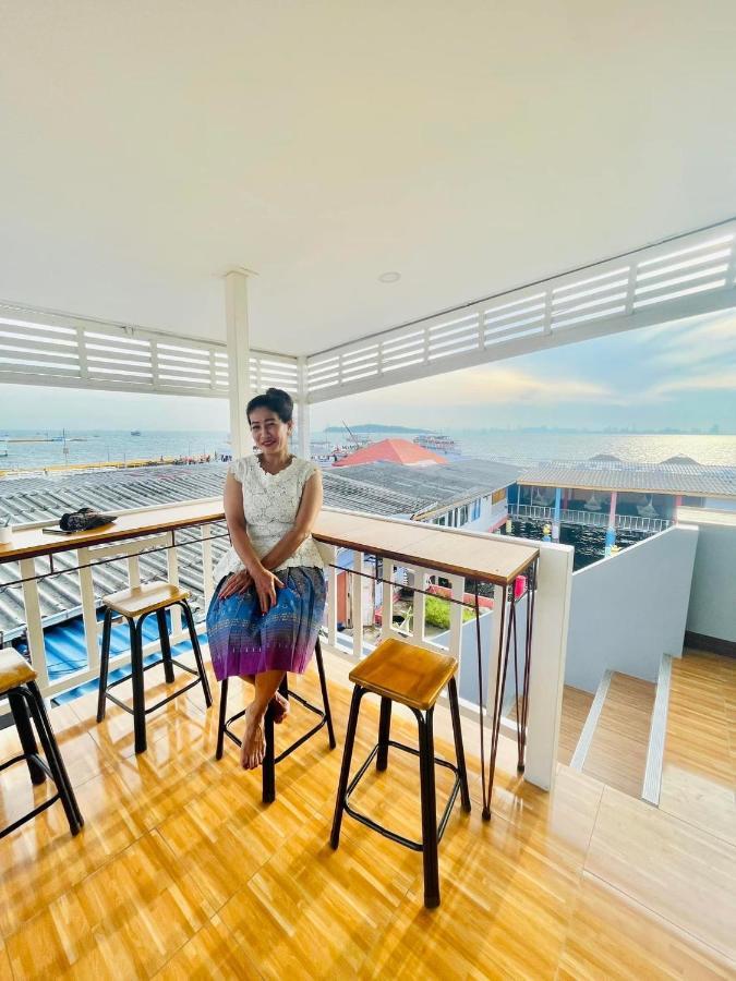 Baan Tipsukon Bed & Breakfast Ko Lan Luaran gambar