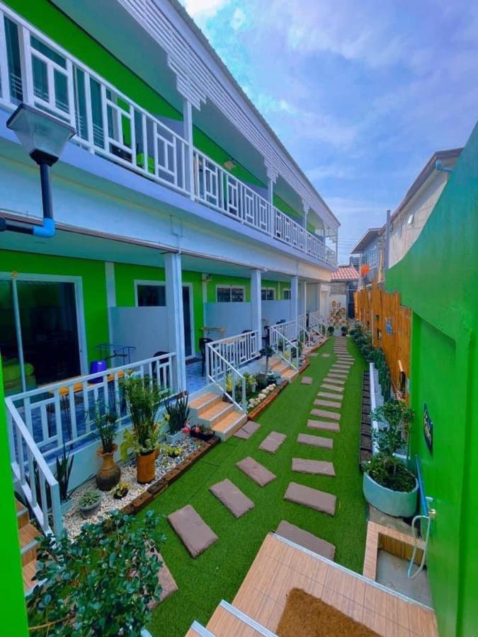 Baan Tipsukon Bed & Breakfast Ko Lan Luaran gambar