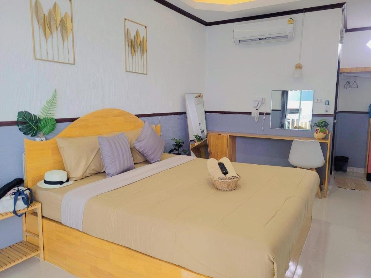 Baan Tipsukon Bed & Breakfast Ko Lan Luaran gambar