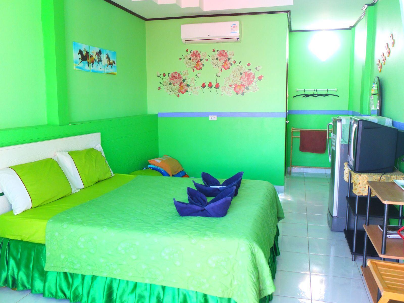 Baan Tipsukon Bed & Breakfast Ko Lan Luaran gambar